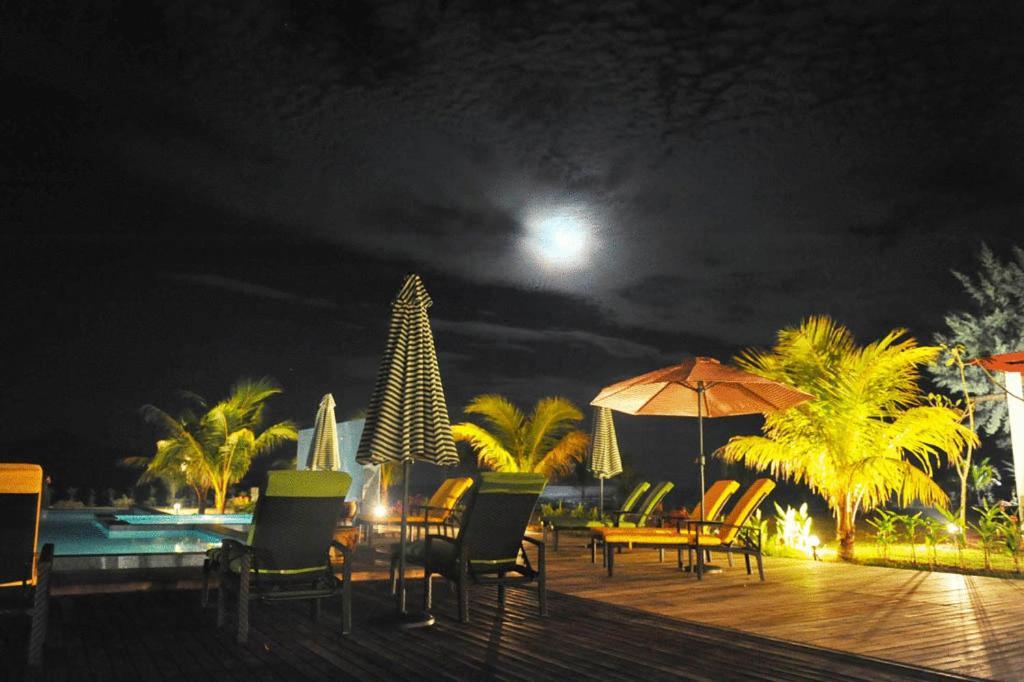 Sari Pacifica Resort & Spa, Sibu Island, Johor Pulau Sibu Exterior photo