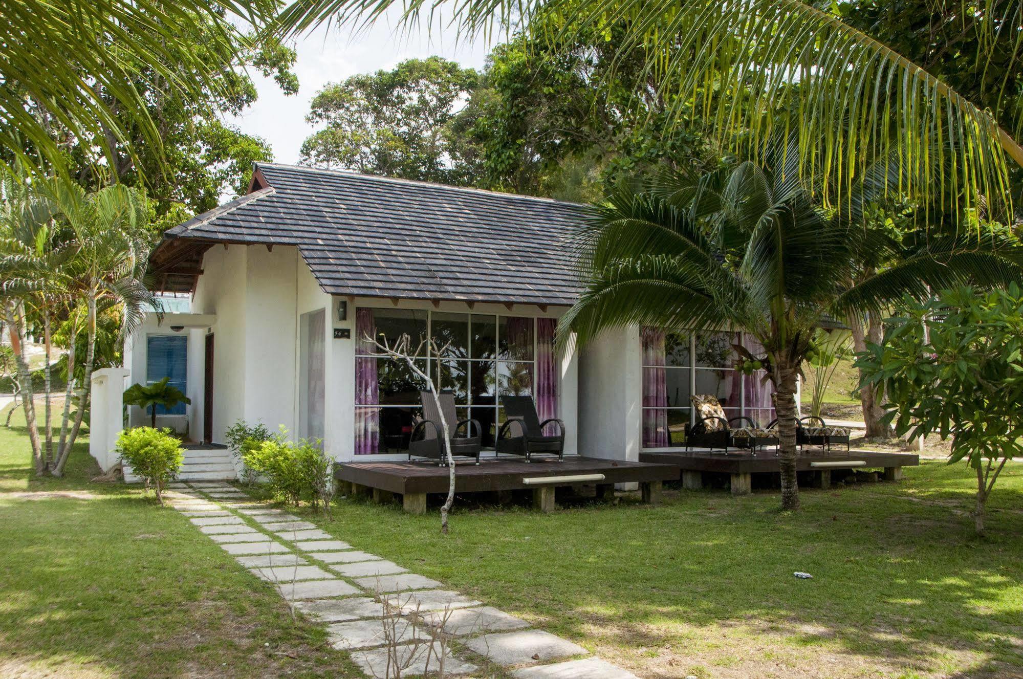 Sari Pacifica Resort & Spa, Sibu Island, Johor Pulau Sibu Exterior photo